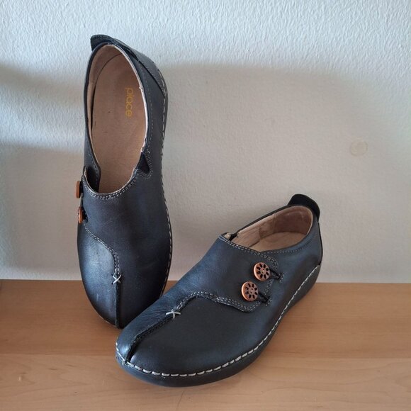 Place Women's Stella Black Leather Comfort Shoes - Slip-On Flats US Size 6 - Picture 4 of 7